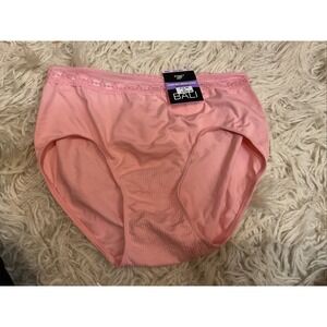 Bali Comfort Revolution Modern Seamless Brief Women's Pink 6/7‎